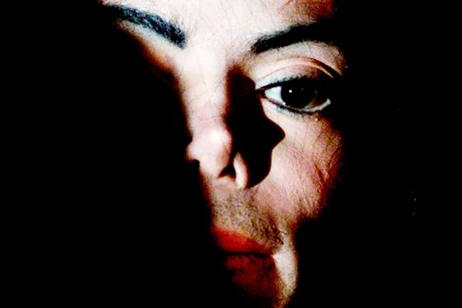 Первый канал не покажет фильм о Майкле Джексоне из-за скандалов вокруг него