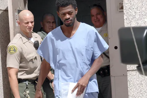 Lil Nas X задержали в Лос-Анджелесе. Его обвиняют в 4 уголовных преступлениях Lil Nas X задержали в Лос-Анджелесе. Его обвиняют в 4 уголовных преступлениях
