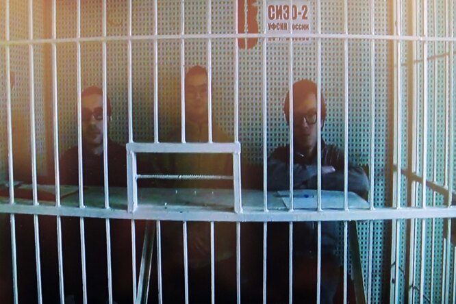 Кирилл Суханов, Ариан Романовский и Тамерлан Бигаев получили по 7 лет колонии по делу о вымогательстве за блок на негатив в телеграм-канале