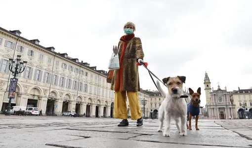 San Carlo square looks desert due to the Coronavirus emergency lockdown in Turin, Italy, 12 March 2020. EPA-EFE/Alessandro Di Marco