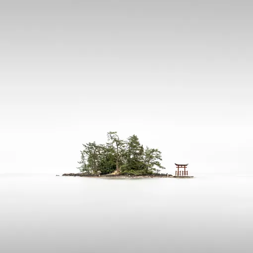 Победитель в категории «Пейзаж» (Landscape) — Ронни Бехнерт / Ronny Behnert (Германия) с серией «Тории» / Torii
Победитель в категории «Пейзаж» (Landscape) — Ронни Бехнерт / Ronny Behnert (Германия) с серией «Тории» / Torii