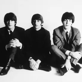 The Beatles выпустили последнюю песню с вокалом Джона Леннона The Beatles выпустили последнюю песню с вокалом Джона Леннона