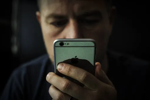 Apple выпустила обновление, позволяющее владельцам айфонов назначать наследника своих данных на случай смерти Apple выпустила обновление, позволяющее владельцам айфонов назначать наследника своих данных на случай смерти
