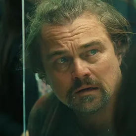 Стали известны реакции критиков на фильм Пола Томаса Андерсона «Битва за битвой» с Леонардо ДиКаприо и Шоном Пенном Стали известны реакции критиков на фильм Пола Томаса Андерсона «Битва за битвой» с Леонардо ДиКаприо и Шоном Пенном