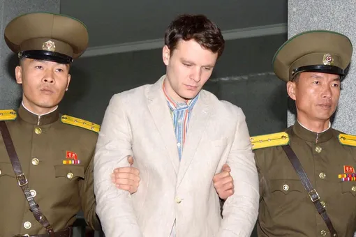 Опубликованы фотографии Отто Вомбиера с каникул в Северной Корее, сделанные незадолго до его ареста