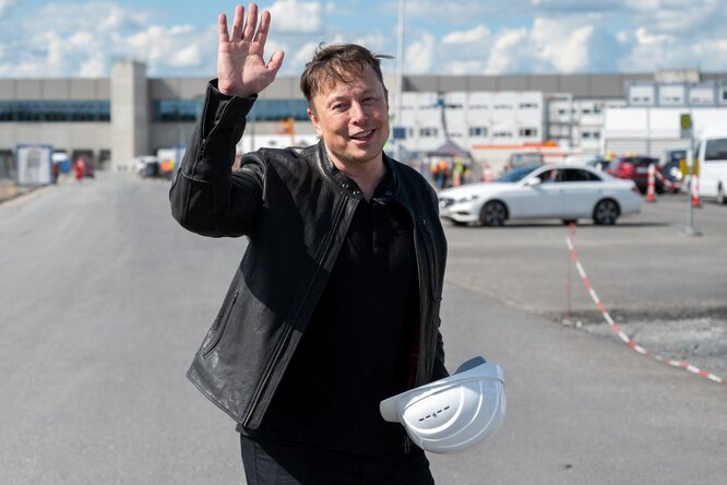 Илон Маск вновь стал богатейшим человеком мира по версии Forbes. Он третьим в истории преодолел порог $200 млрд Илон Маск вновь стал богатейшим человеком мира по версии Forbes. Он третьим в истории преодолел порог $200 млрд