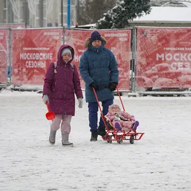 Москвичам пообещали потепление и снегопады в течение всей недели Москвичам пообещали потепление и снегопады в течение всей недели