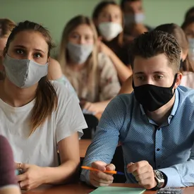 В России за сутки выявили 5488 новых случаев заражения коронавирусом В России за сутки выявили 5488 новых случаев заражения коронавирусом