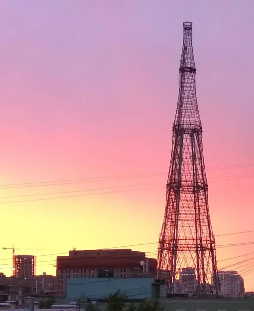 Шуховская башня после дождя. Фото: Instagram (Социальная сеть признана экстремистской и запрещена на территории Российской Федерации) / @for.tiger
Шуховская башня после дождя. Фото: Instagram (Социальная сеть признана экстремистской и запрещена на территории Российской Федерации) / @for.tiger