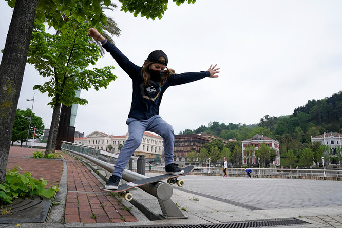 DOCUMENT DATE:April 26, 2020Egoitz Bijueska, 9, grinds a rail on a skateboard at the Guggenheim Museum, on his first day out in six weeks after restrictions were partially lifted for children, during the coronavirus disease (COVID-19) outbreak in Bilbao, Spain, April 26, 2020. Vincent West/Reuters