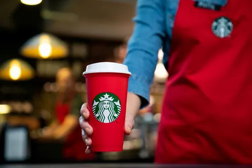 Starbucks заблокировали возможность смотреть порно в кофейнях. В ответ YouPorn запретили сотрудникам пить кофе Starbucks