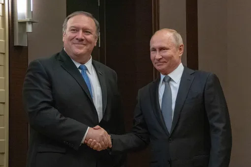 Американский госсекретарь Майк Помпео назвал Россию врагом США, а Путина — «реальной угрозой для тех, кто любит свободу»