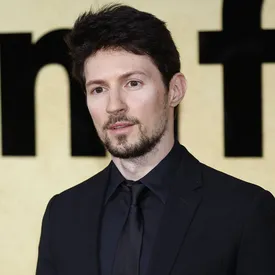 Павел Дуров заявил, что готов выкупить похищенные из Лувра драгоценности и пожертвовать их Лувру Абу-Даби Павел Дуров заявил, что готов выкупить похищенные из Лувра драгоценности и пожертвовать их Лувру Абу-Даби