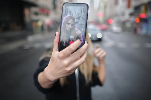 WSJ: лента рекомендаций в TikTok зависит от времени, потраченного на просмотр видео. Лайки и подписки на нее не влияют WSJ: лента рекомендаций в TikTok зависит от времени, потраченного на просмотр видео. Лайки и подписки на нее не влияют
