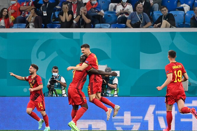 Сборная России проиграла Бельгии в первом матче Евро со счетом 0:3. Соцсети бурно реагируют