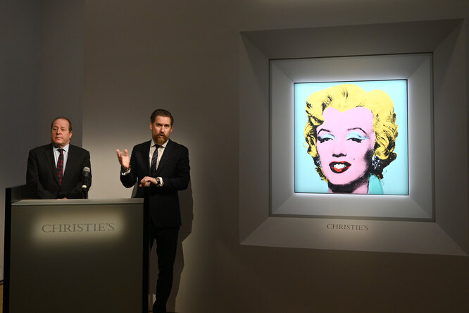 Портрет Мэрилин Монро Энди Уорхола продали на аукционе Christie's за рекордные $195 миллионов