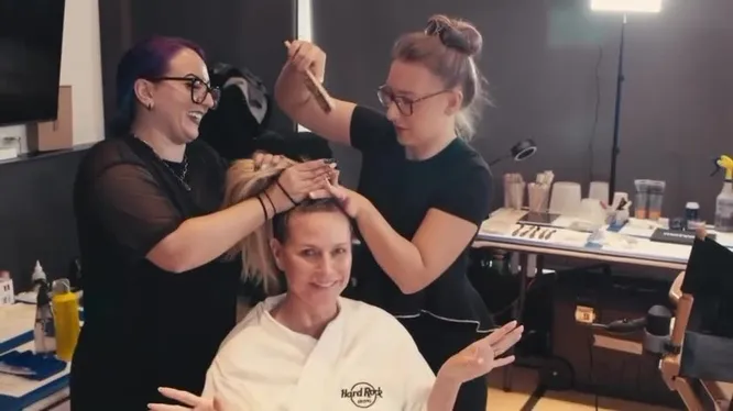 Смотреть Смотреть