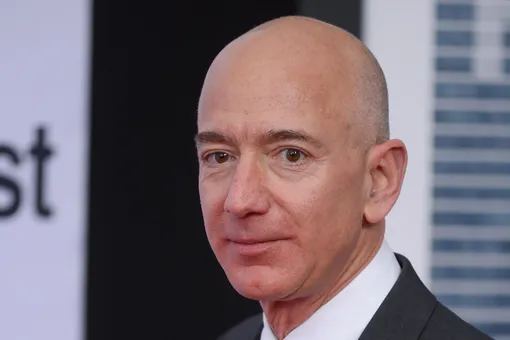 Основатель Amazon Джефф Безос покинул должность гендиректора компании Основатель Amazon Джефф Безос покинул должность гендиректора компании