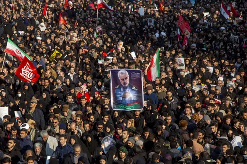 В Иране на похоронах генерала Касема Сулеймани из-за давки погибли 35 человек