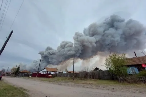 В Краноярском крае, Хакасии и Курганской области бушуют пожары. Власти Минусинского района ввели режим ЧС