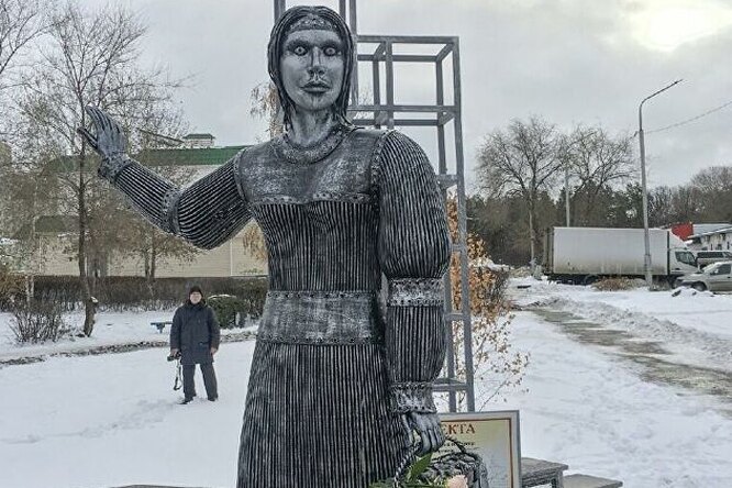 Памятник нововоронежской Аленке продали на аукционе за 2,6 млн рублей. Стартовой ценой лота был 1 млн рублей