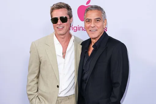 Джордж Клуни рассказал, что Брэд Питт до сих пор подшучивает над ним из-за неслучившейся роли в «Тельме и Луизе»