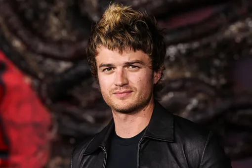 Хит Джо Кири возглавил чарты. Трек набрал 2 млрд прослушиваний в Spotify Хит Джо Кири возглавил чарты. Трек набрал 2 млрд прослушиваний в Spotify