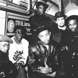 Supreme и Undercover затеяли коллаборацию с легендарной хип-хоп группой Public Enemy Supreme и Undercover затеяли коллаборацию с легендарной хип-хоп группой Public Enemy