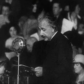 Скрипку Эйнштейна продали на аукционе за 860 тысяч фунтов стерлингов Скрипку Эйнштейна продали на аукционе за 860 тысяч фунтов стерлингов