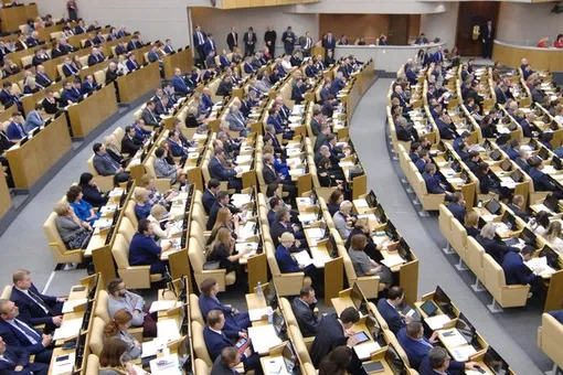 Жириновский предложил провести досрочные выборы в Госдуму. Парламент рассмотрит инициативу уже сегодня