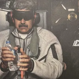 Продажи костюма, в котором сфотографировали похищенного Николаса Мадуро, резко выросли