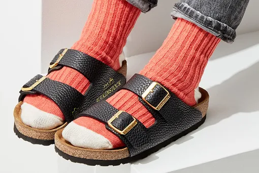 «Биркинштоки»: американская марка делает сандалии из настоящих сумок Hermès Birkin