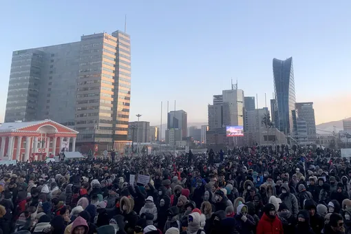 В Монголии продолжаются массовые протесты из-за хищений на миллиарды долларов при экспорте угля в Китай