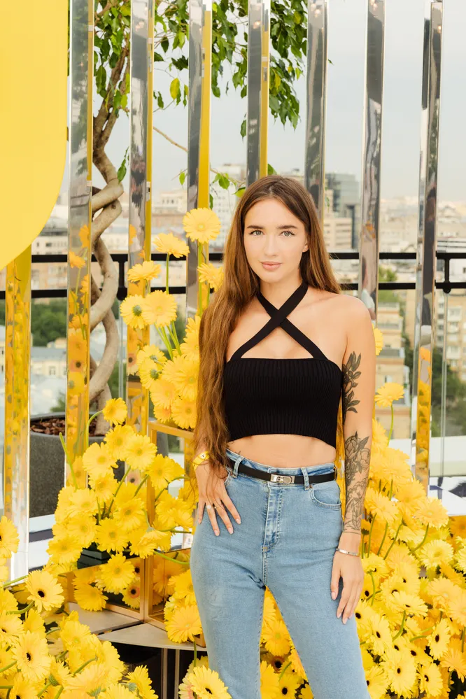 Олар үлкен әтешпен аққұбаны жопта трахает