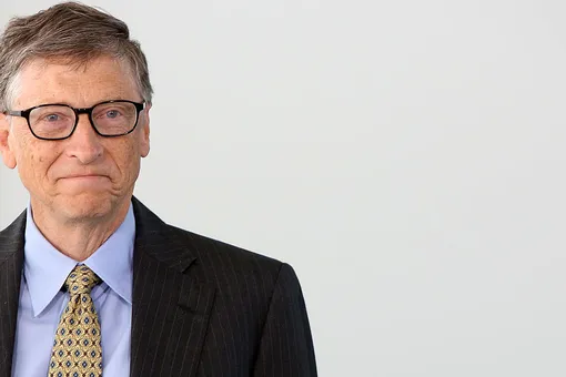 Билл Гейтс больше не второй самый богатый человек в мире. Его обогнал владелец Louis Vuitton Бернар Арно