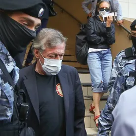«Грязные деньги нам не нужны»: семья Сергея Захарова предъявила Михаилу Ефремову иск в один рубль «Грязные деньги нам не нужны»: семья Сергея Захарова предъявила Михаилу Ефремову иск в один рубль