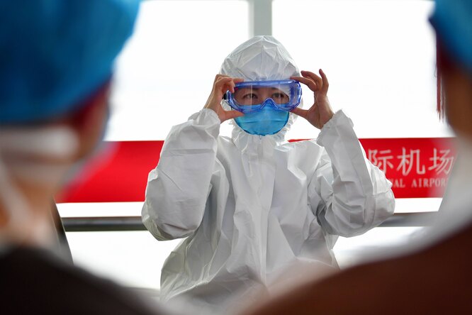 Власти Китая предупредили об уголовном наказании за отказ лечиться от коронавируса и угрозы медперсоналу Власти Китая предупредили об уголовном наказании за отказ лечиться от коронавируса и угрозы медперсоналу