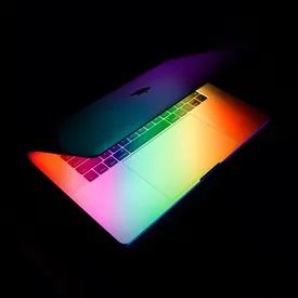 Apple может создать MacBook с двумя экранами. Компания запатентовала разработку Apple может создать MacBook с двумя экранами. Компания запатентовала разработку