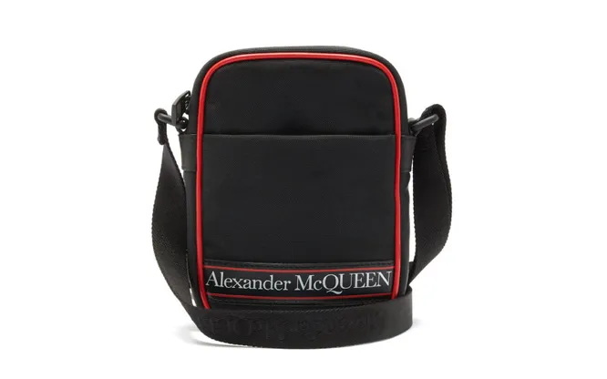 Alexander McQueen, €280