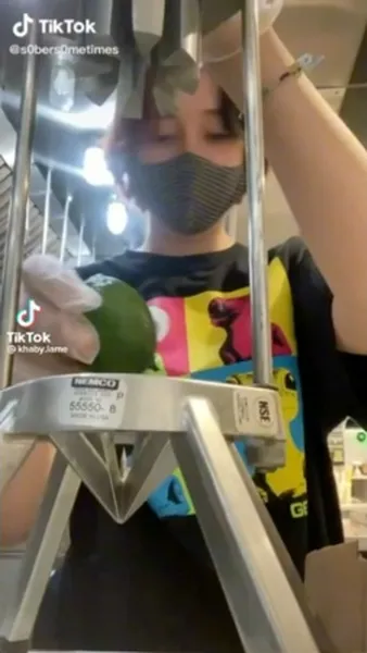 Смотреть Смотреть