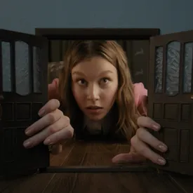 «Алиса в Стране чудес» с Анной Пересильд собрала в прокате 1 млрд рублей