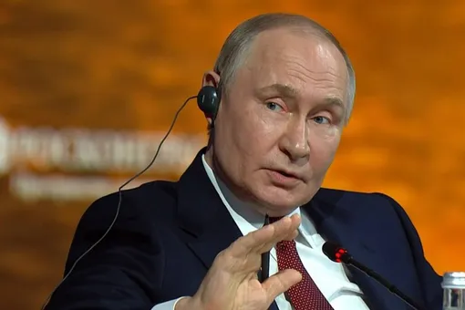 «Экономика России должна стать более технологичной». Главное из выступления Путина на ПМЭФ «Экономика России должна стать более технологичной». Главное из выступления Путина на ПМЭФ