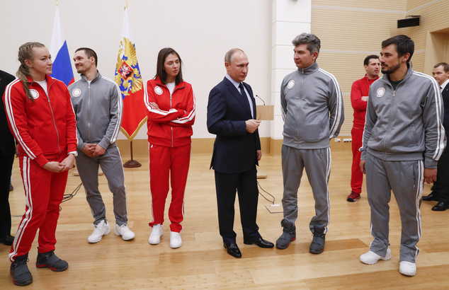Владимир Путин на встрече с российскими спортсменами перед Олимпиадой в Пхенчхане, 2018 год.Фото: