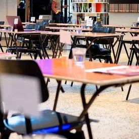 В британском колледже студентам два года преподавал ИИ вместо реального профессора