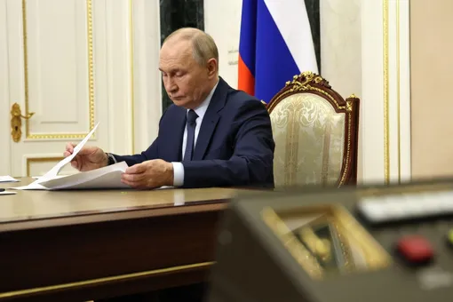 Путин поручил подготовить предложения о начале испытаний ядерного оружия в России Путин поручил подготовить предложения о начале испытаний ядерного оружия в России