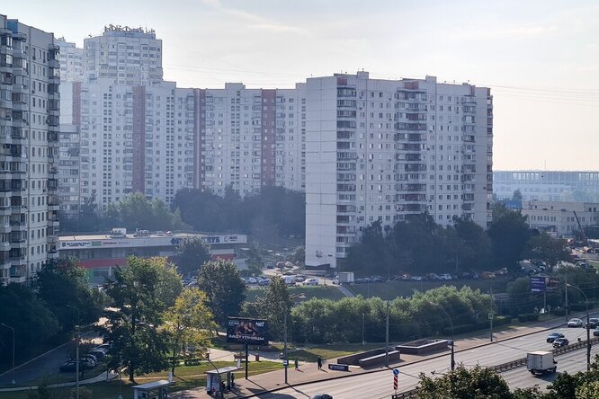 Запах гари и смог от рязанских лесных пожаров дошли до севера Москвы Запах гари и смог от рязанских лесных пожаров дошли до севера Москвы