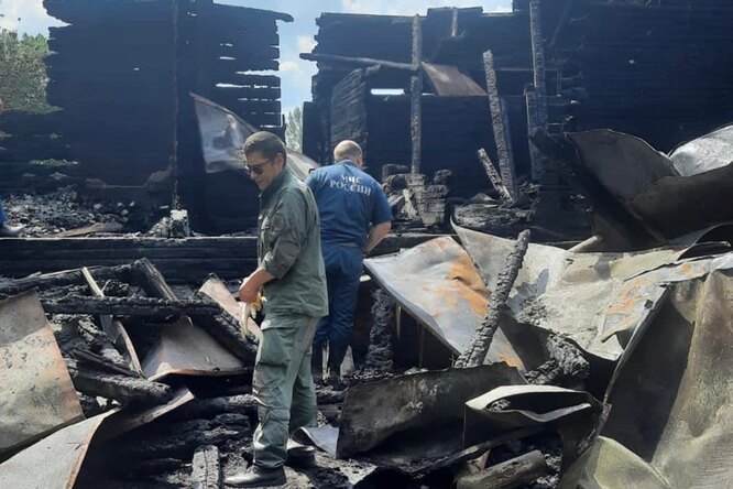 В музее-усадьбе Римского-Корсакова сгорело более тысячи экспонатов В музее-усадьбе Римского-Корсакова сгорело более тысячи экспонатов