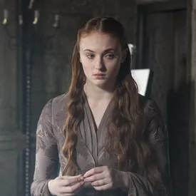 Софи Тернер рассказала, почему не собирается смотреть сериал «Рыцарь Семи Королевств»