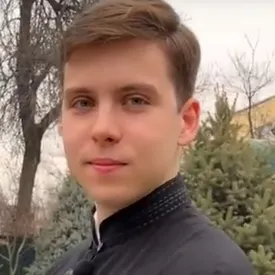 «Образованный, верующий, красивый, идеальный»: семинарист Ярослав из Алматы стал звездой соцсетей «Образованный, верующий, красивый, идеальный»: семинарист Ярослав из Алматы стал звездой соцсетей