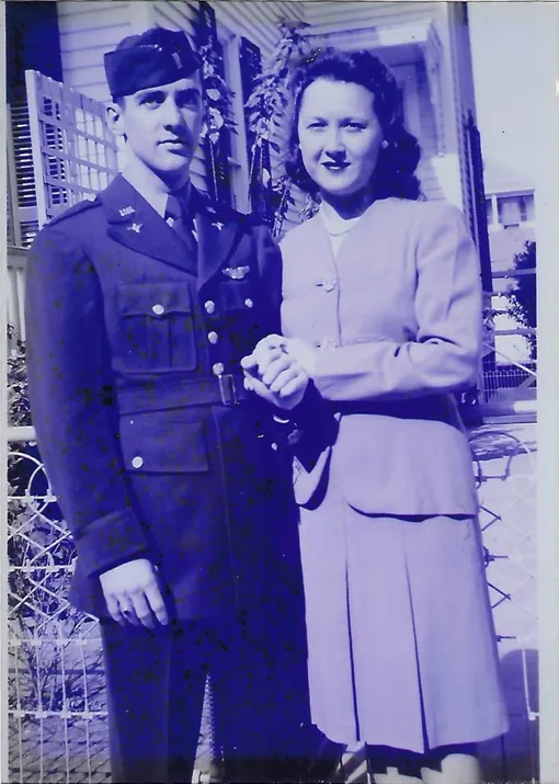 Фредрик и Пегги, 1944 год